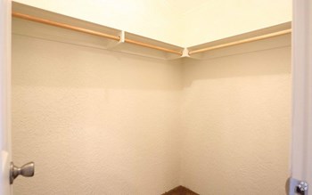 1700 Swanson Dr Studio-3 Beds Apartment for Rent - Photo Gallery 5