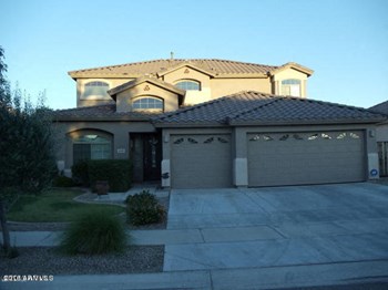 Houses In Rovey Farm Estates