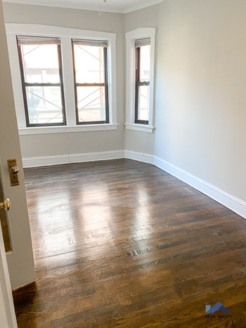 527-37 W. Aldine Ave. 1-2 Beds Apartment, Supera for Rent - Photo Gallery 5