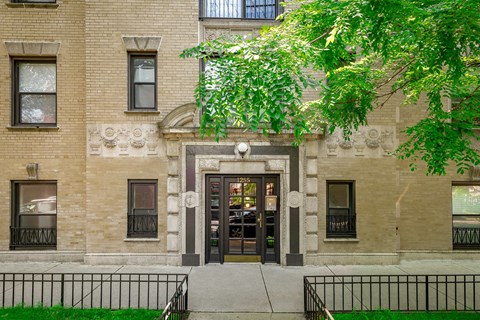 1255 Bryn Mawr