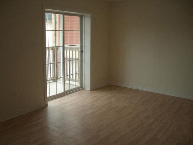 355-361 Essa Road 1 Bed Apartment for Rent - Photo Gallery 1