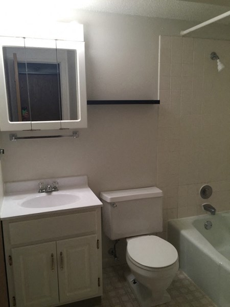 Luxurious Bathrooms at Westgate Villa, Iowa City