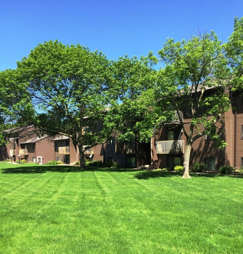 Lush Green Outdoor Spaces Lush Green Outdoor Spaces at Parkside Manor, Iowa
