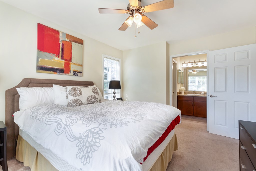Gorgeous Bedroom Gorgeous Bedroom at The Courts at Fair Oaks, Virginia