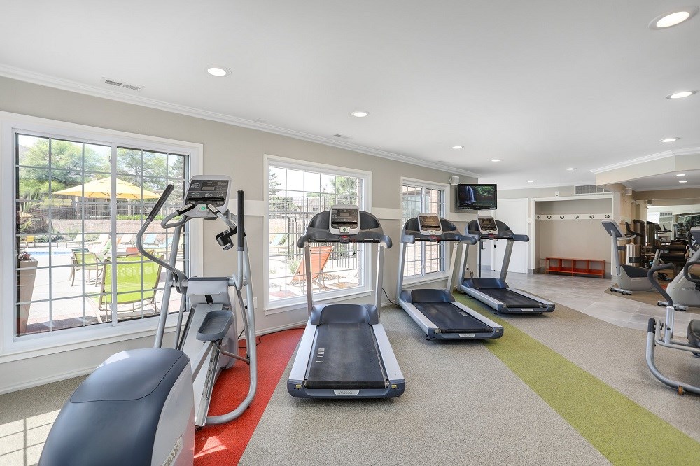 the gym at the preserve apartments