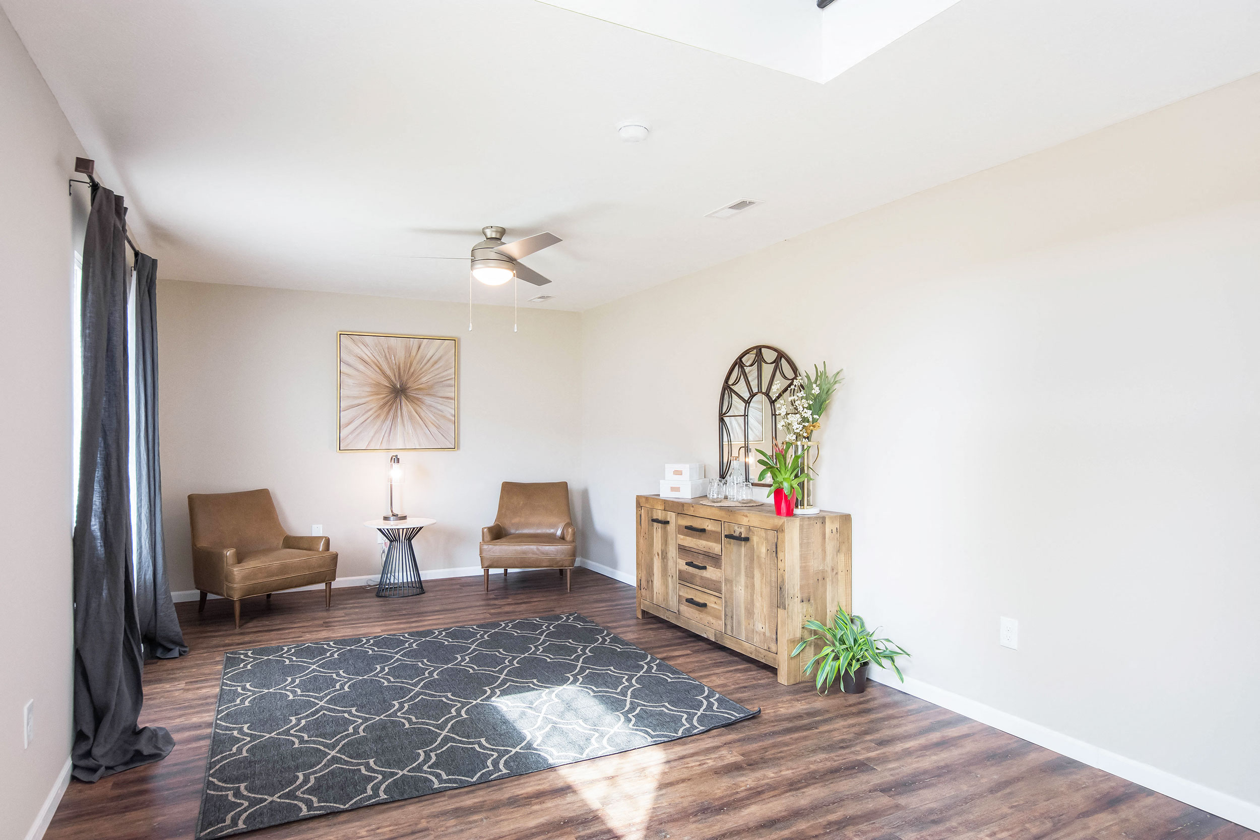 Grand Rapids MI Apartment Rentals Bayberry Chase Lower Level Sitting