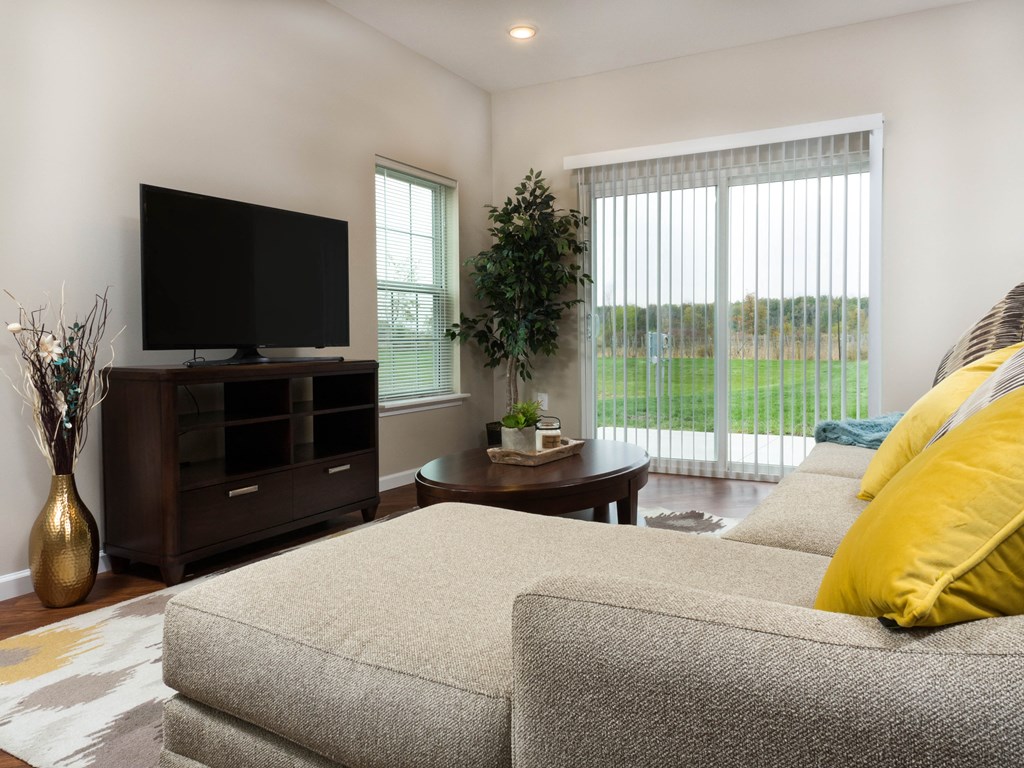 Midland OH Apartment Rentals Redwood Living Room