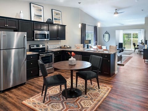 Reynoldsburg OH Apartment Rentals Redwood Blacklick Point Kitchen