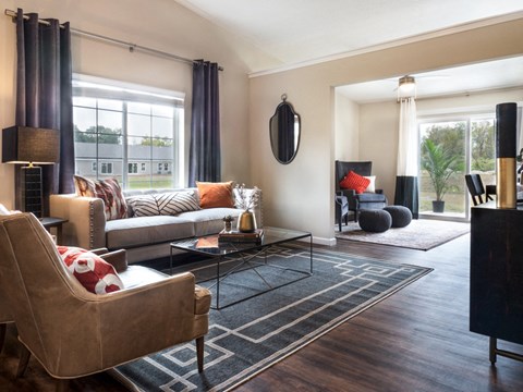 Reynoldsburg OH Apartment Rentals Redwood Blacklick Point Living Room Den