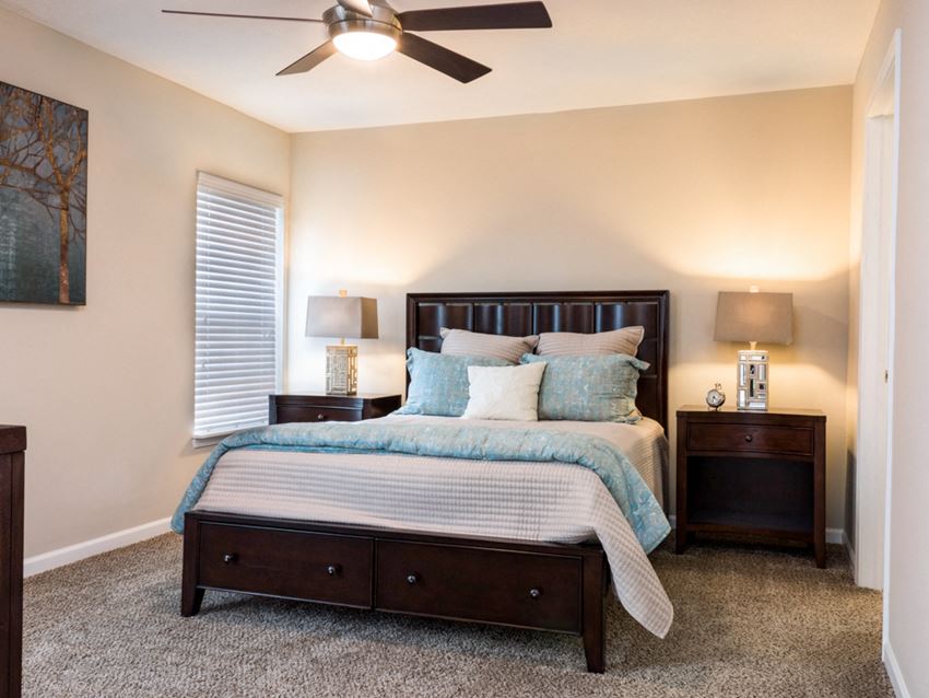 Blacklick OH Apartment Rentals Redwood Jefferson Grove Master Bedroom