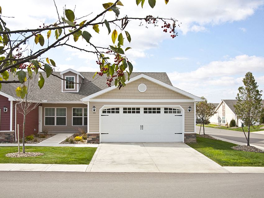 Blacklick OH Apartment Rentals Redwood Jefferson Grove Two Car Garage