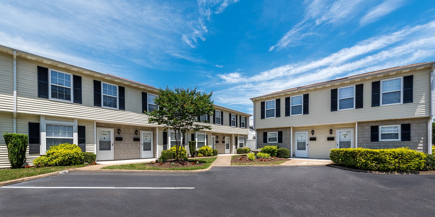 Indian River Apartments And Townhomes, 1008 Mineola Dr, Virginia Beach