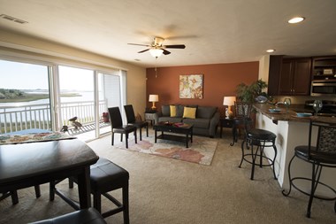 117B Atlantic Ave 2-3 Beds Apartment for Rent - Photo Gallery 1