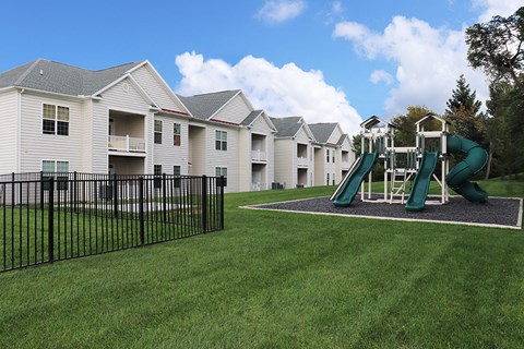 Dod park and chilrens' playground at High Pointe Overlook.