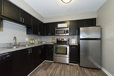 2800 Paces Ferry Rd SE 2 Beds Apartment for Rent - Photo Gallery 1