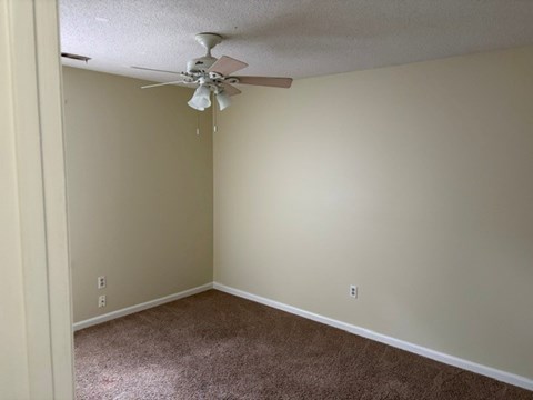 25 SAMS PT RD 1A TABBY OAKS - NO PETS ALLOWED 2 Beds Apartment for Rent