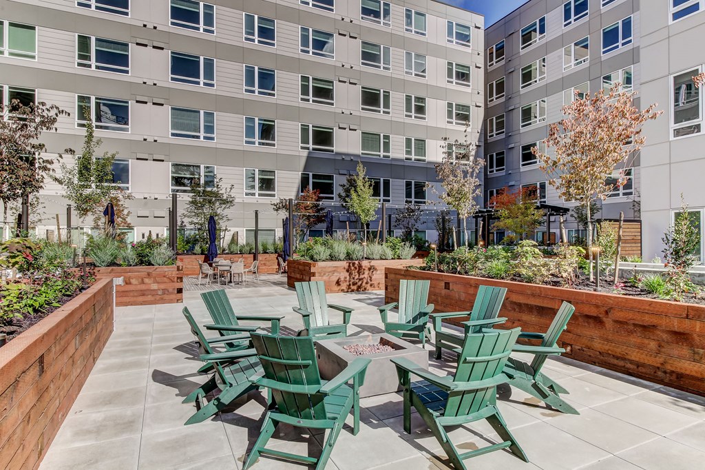 Parkside Esterra Park Apartments, 15551 NE Turing St, Redmond, WA ...