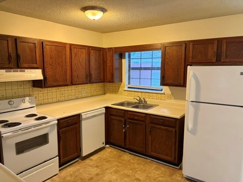 2203 FIRST BOULEVARD UNIT 202 - NO PETS ALLOWED 2 Beds Apartment for Rent