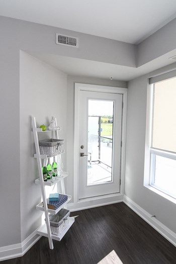 180 Greenbrier Rd 1-2 Beds Apartment for Rent - Photo Gallery 2