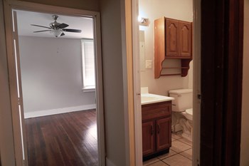 3225 Bishop St 1-3 Beds Apartment for Rent - Photo Gallery 3