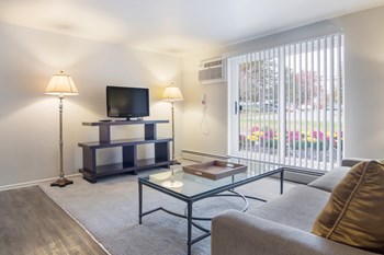 681 Turney Rd. 1-2 Beds Apartment, Townhouse for Rent - Photo Gallery 6