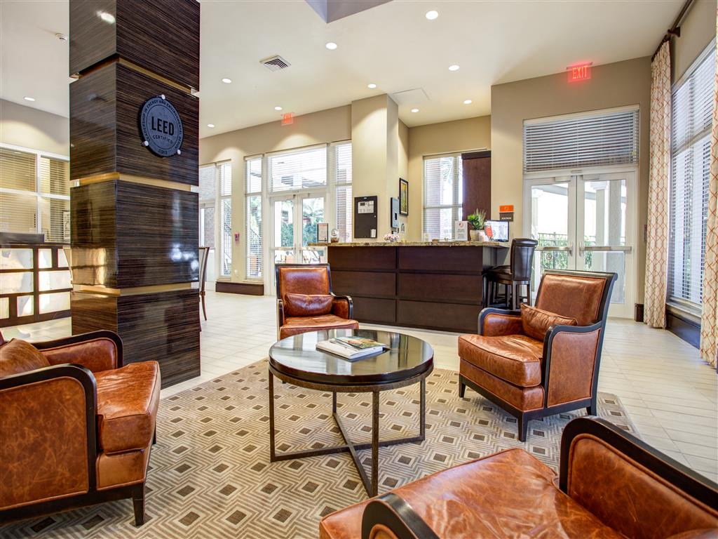 One Plantation Apartments