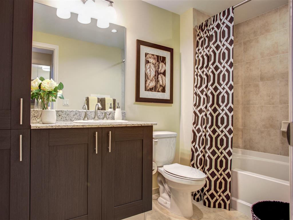 One Plantation Apartments