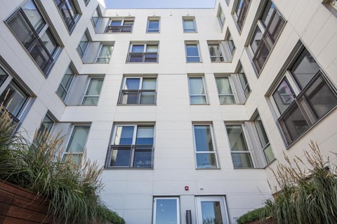 the building in which the hotel is located