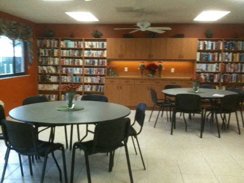 Fully Stocked Library at Casa Santa Marta II Senior Apartments in Sarasota, FL