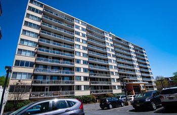 2112 New Hampshire Ave Apartments Parking