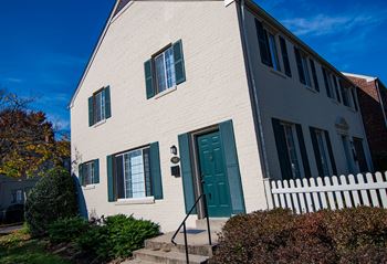 Brookville Townhomes Front & Back Entrance Photo