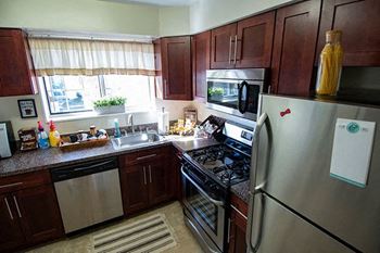 Brookville Townhomes Renovated Kitchen 3 Photo