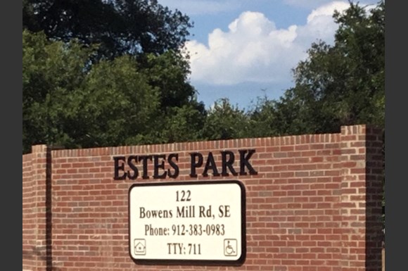 Estes Park Apartments, 122 Bowen Mill Road, SE, Douglas, GA - RENTCafé