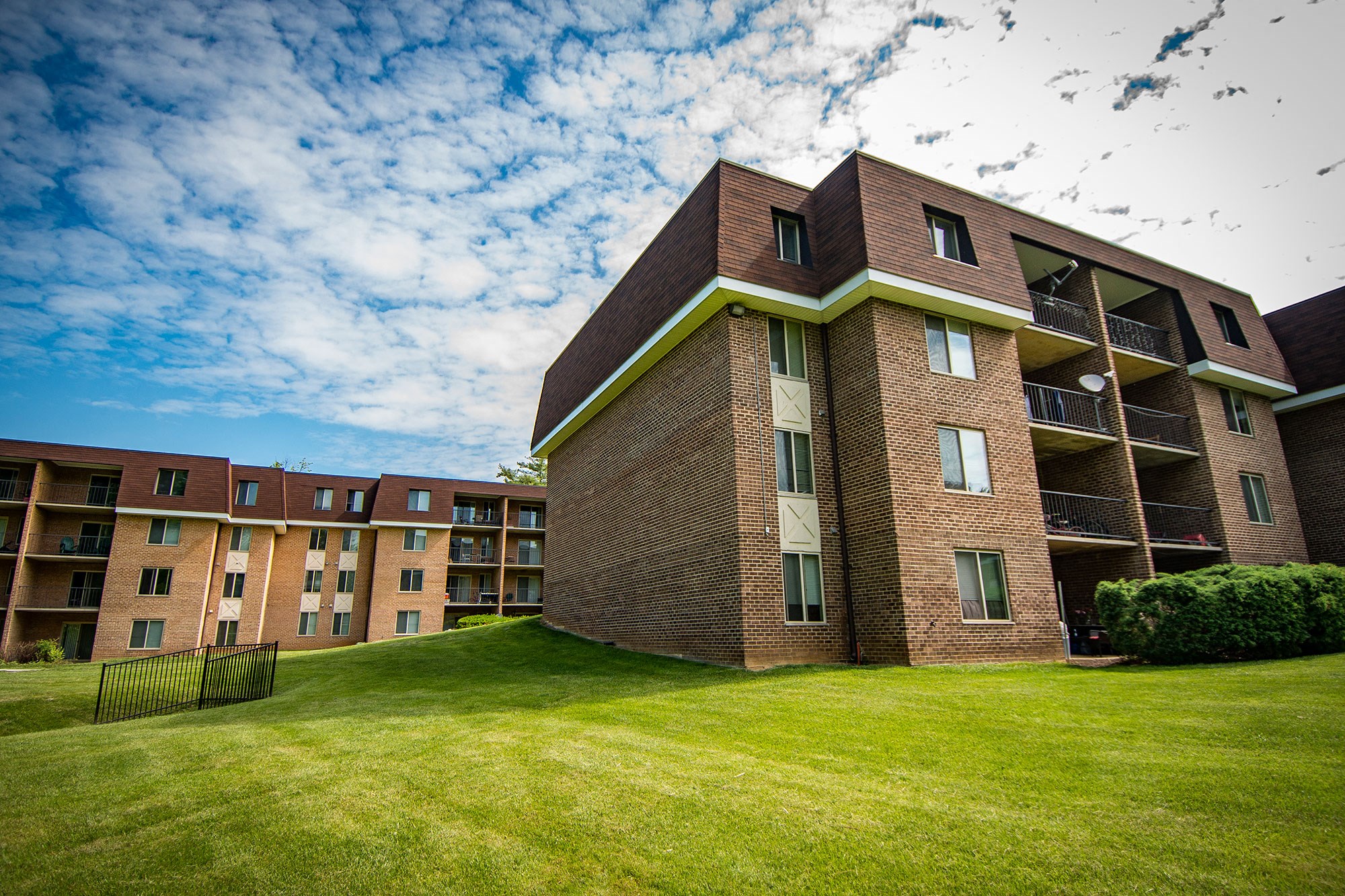Oakton Park Apartments, 3347 Willow Crescent Drive, Fairfax, VA RENTCafé
