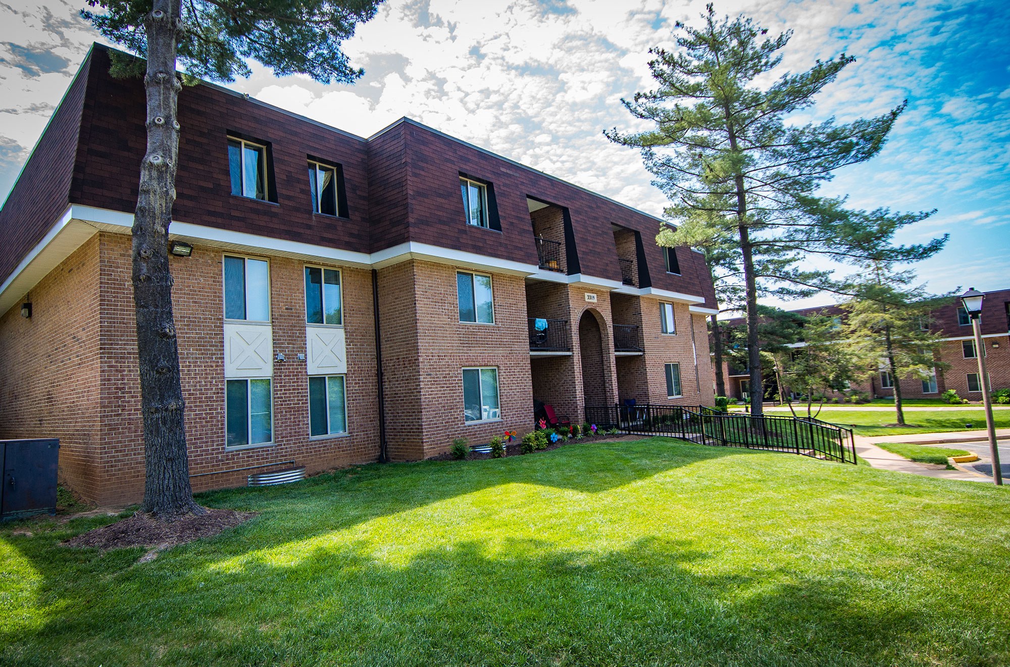 Oakton Park Apartments, 3347 Willow Crescent Drive, Fairfax, VA RENTCafé