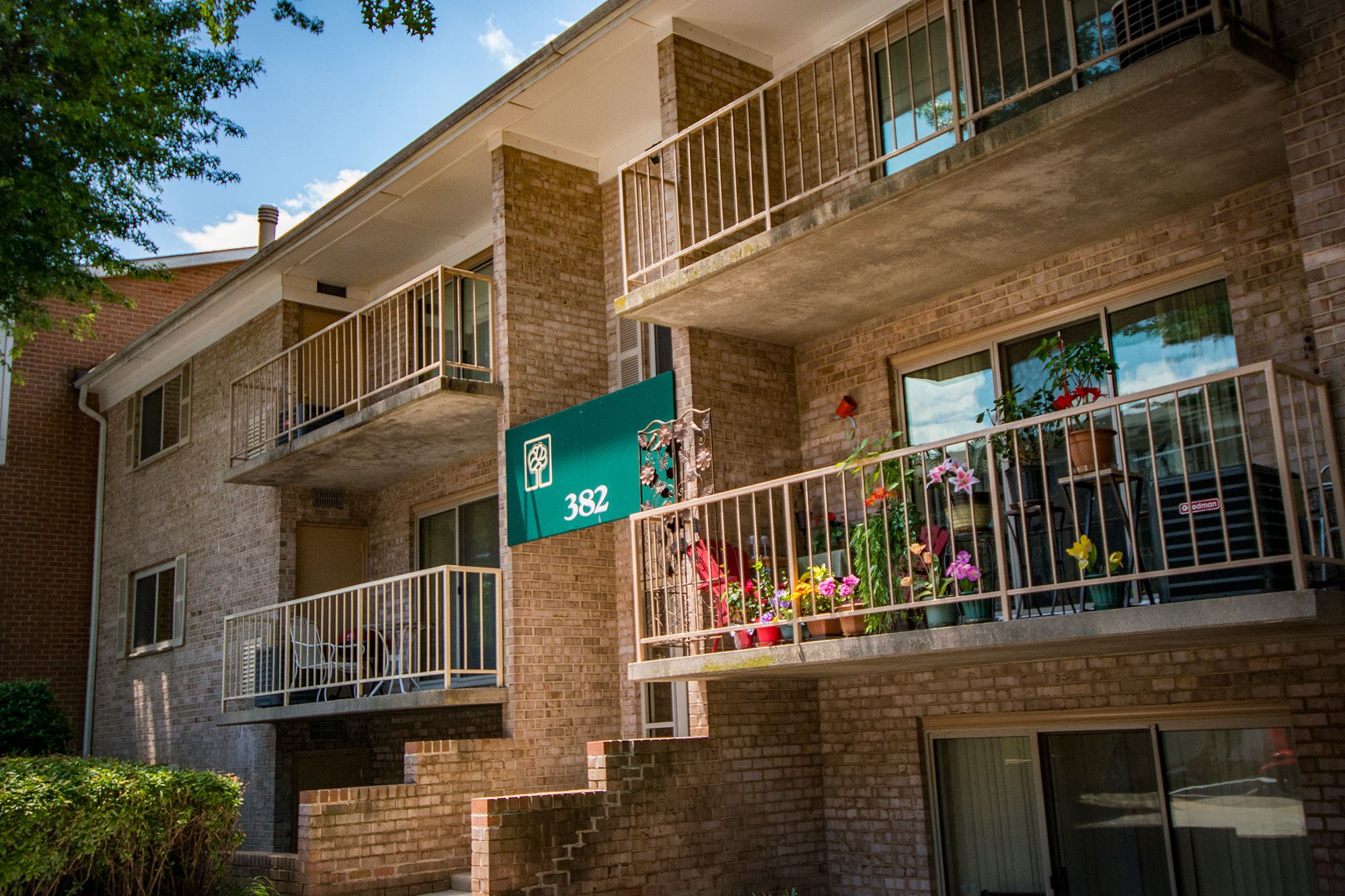 Spring Ridge Apartments, 374 N. Summit Avenue, Gaithersburg, MD RentCafe