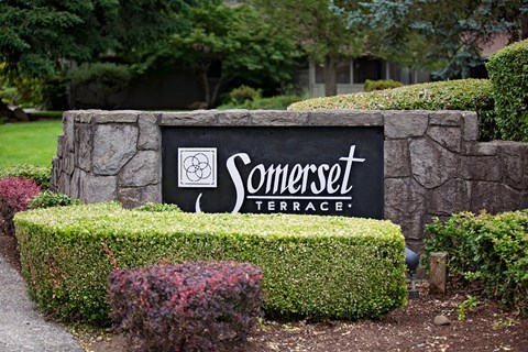 Somerset Terrace Apartments Exterior Monument Sign