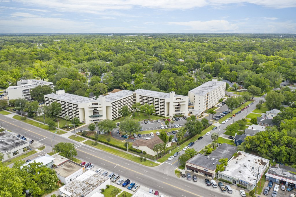 Sundale-Aerial Aerial of Sundale Manor and Florida Christian Apartments in Jacksonville, FL