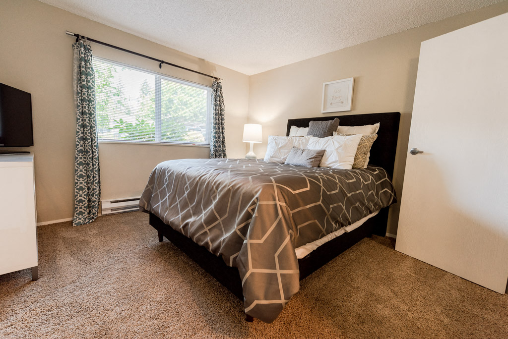Everett Apartments - Tessera Apartments - Master Bedroom 1