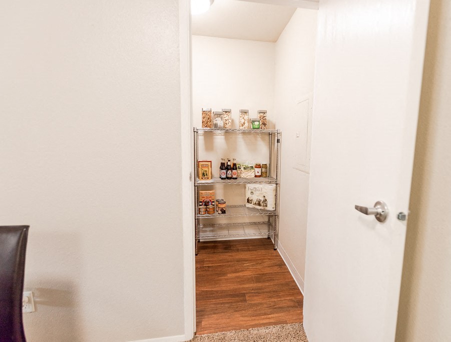 Everett Apartments - Tessera Apartments - Pantry and Dining Room