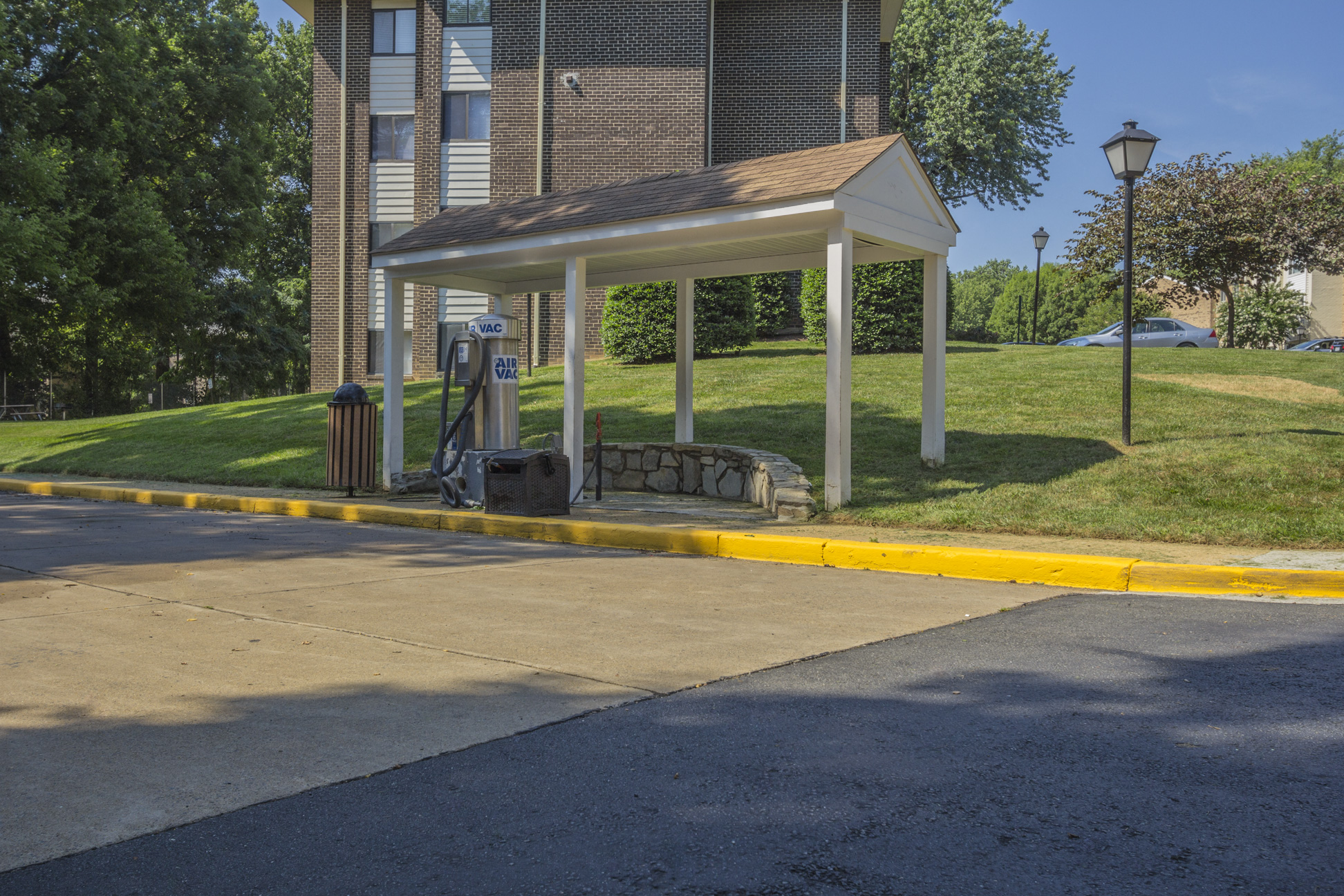 Devonshire Square - Apartments - Falls Church - Rent - Tysons Corner - Vienna