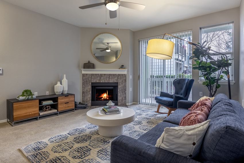 2615 NE Amberglen Parkway 1-4 Beds Apartment, Townhouse for Rent - Photo Gallery