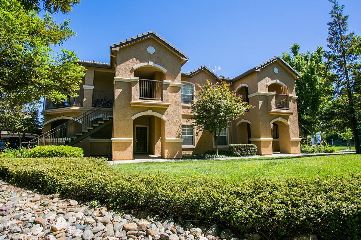 Rolling Oaks Apartment Homes, 3700 Lyon Road, Fairfield, CA RentCafe