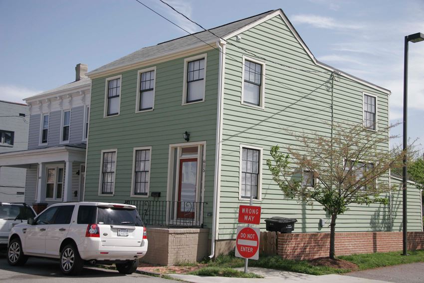615 Green Street Portsmouth VA luxury house for rent - Photo Gallery 1