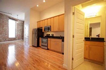 326 E. Washington St. Studio-2 Beds Apartment for Rent - Photo Gallery 10