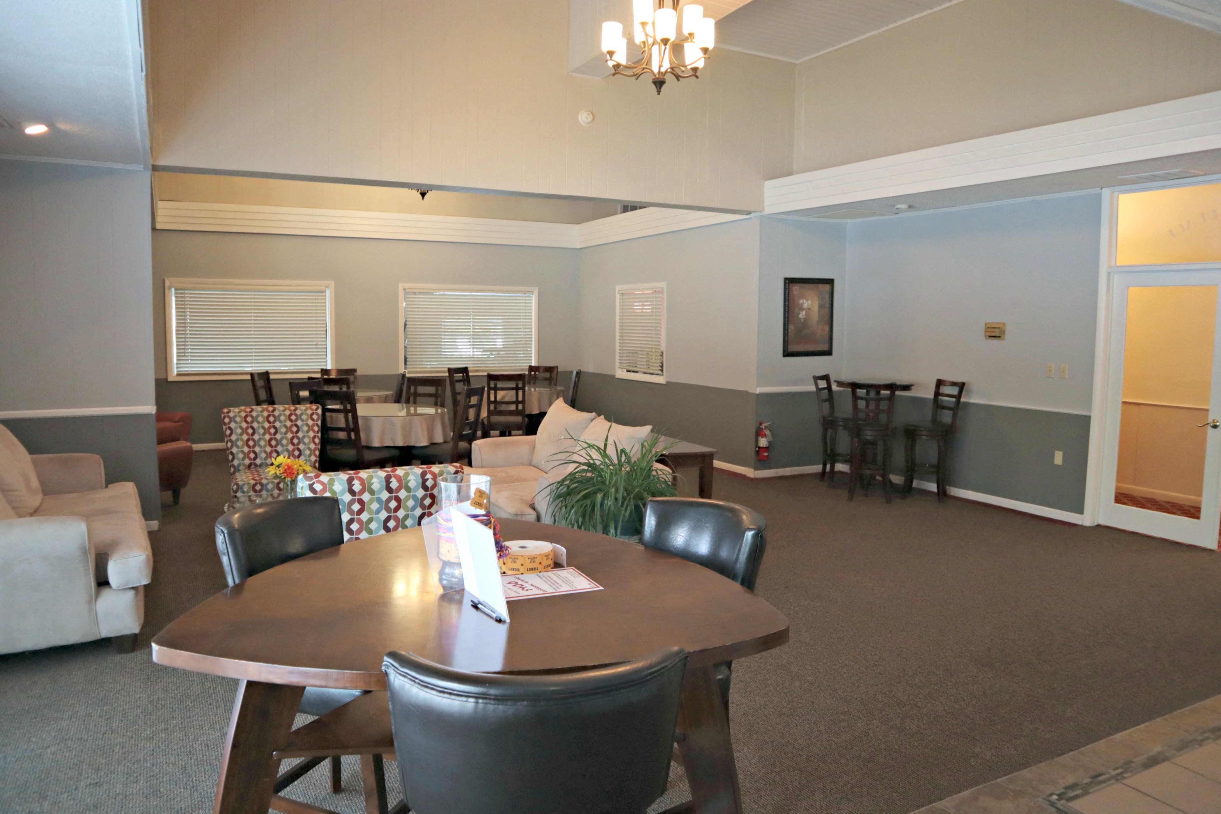 Camelot Place Apartments, 141 Camelot Drive, Saginaw, MI RENTCafé