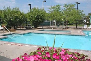 swimming pool at Eden Park apartments