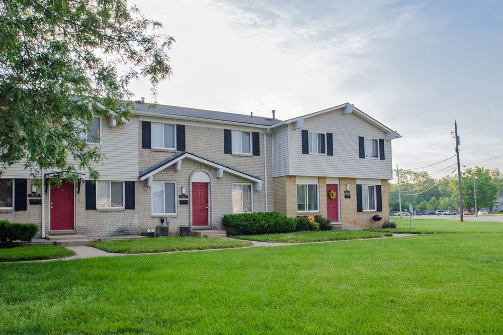 Gateway Townhomes Apartments in Romulus, MI