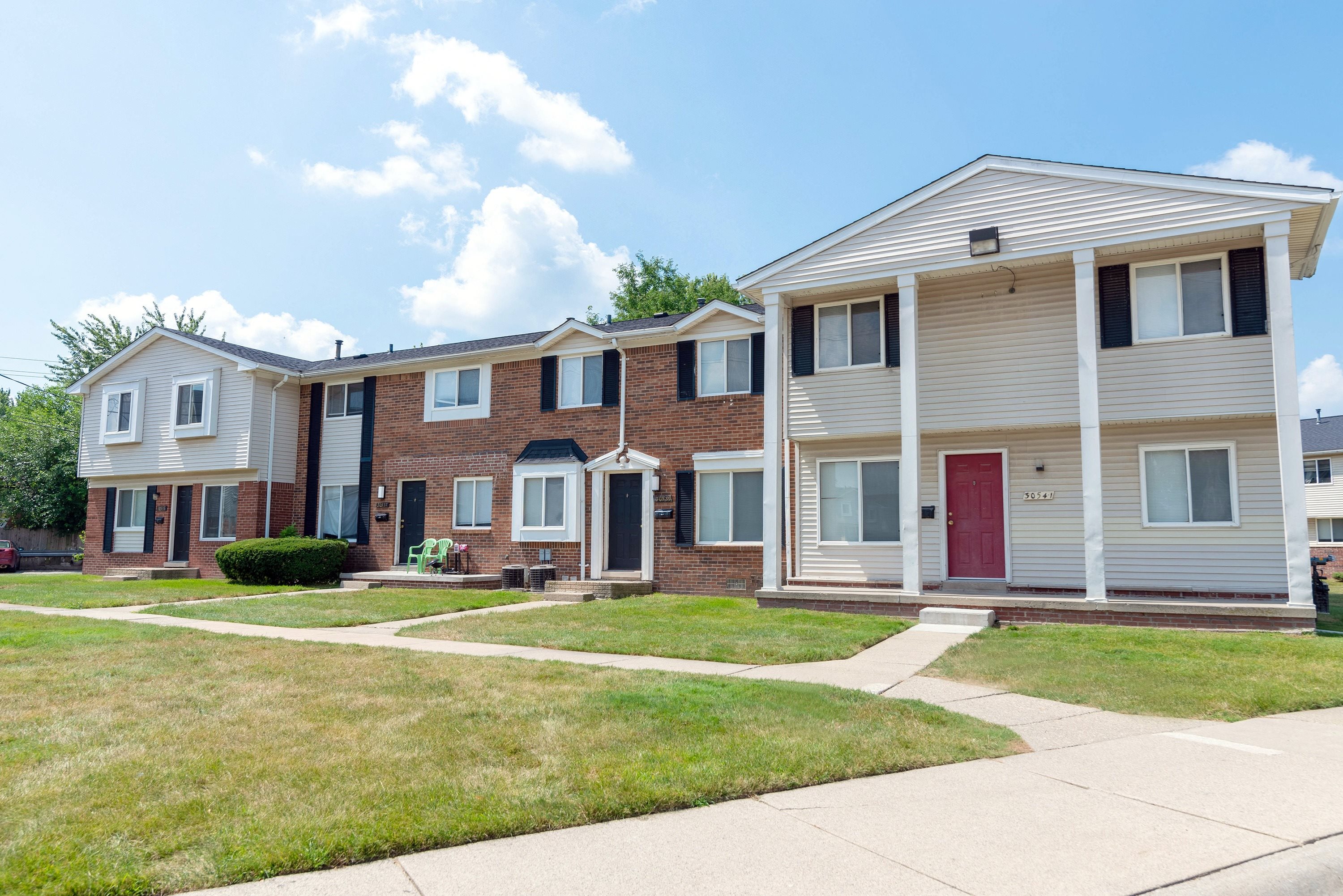 Gateway Townhomes | Apartments in Romulus, MI