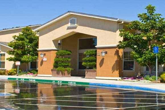 11 Atlantic Circle 1-2 Beds Apartment for Rent - Photo Gallery